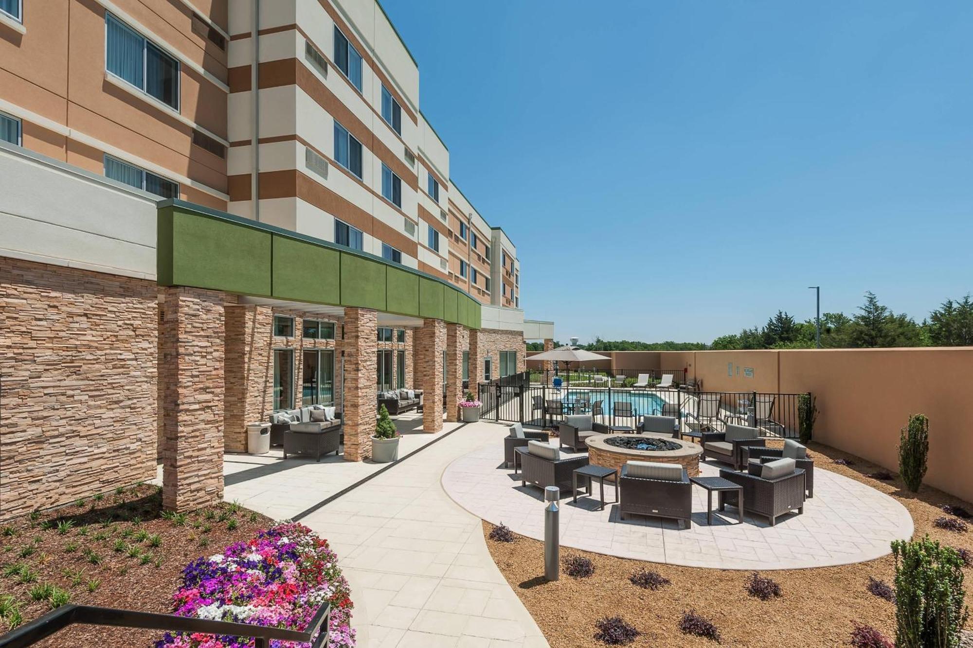 Hotel Courtyard By Marriott