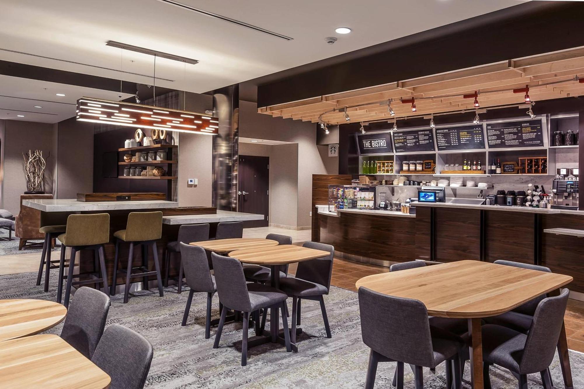 Courtyard By Marriott